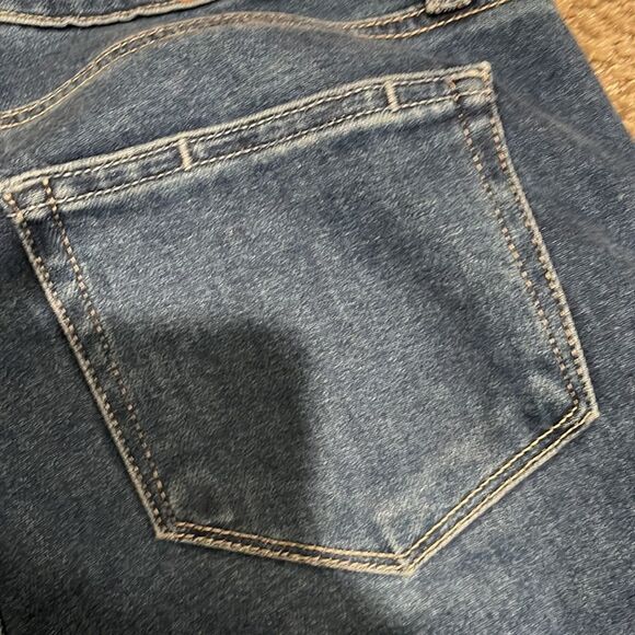 PAIGE skyline Skinny Crop with Raw Hem - Picture 9 of 9